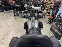 2017 Harley-Davidson CVO Limited 117 (FLHTKSE) Touring