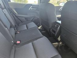 2025 Mitsubishi Outlander ES ZM MY24 White