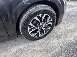 2020 KIA
CARNIVAL Si