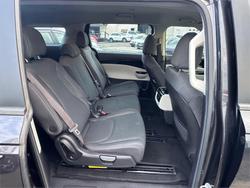 2020 KIA
CARNIVAL Si