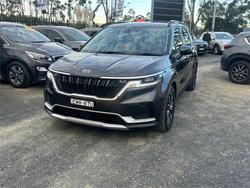 2020 KIA
CARNIVAL Si