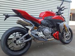 2025 Ducati Streetfighter V2 S Streetfighter Red