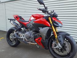 2025 Ducati Streetfighter V2 S Streetfighter Red