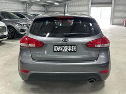 2015 Kia
Cerato S