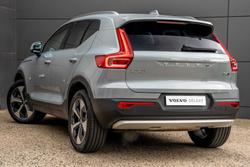 2023 Volvo
XC40 Ultimate B4 Bright