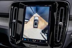 2023 Volvo
XC40 Ultimate B4 Bright