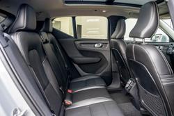 2023 Volvo
XC40 Ultimate B4 Bright