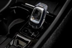 2023 Volvo
XC40 Ultimate B4 Bright