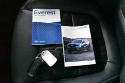 2024 Ford
Everest Platinum