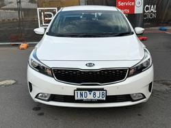 2018 KIA
CERATO SPORT NAV PE