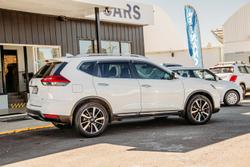 2019 Nissan
                X-TRAIL Ti