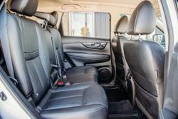 2019 Nissan
                X-TRAIL Ti