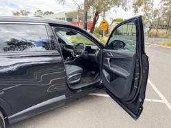 2025 MG HS Essence AS33 MY25 Black Pearl