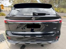 2025 MG HS Essence AS33 MY25 Black Pearl