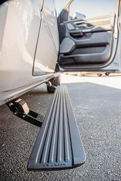 2024 RAM
1500 Laramie Sport Hurricane SO RamBox