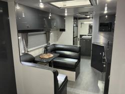 2018 Roma Elegance