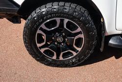 2021 Toyota
Hilux SR5