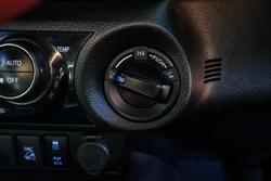 2021 Toyota
Hilux SR5