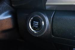 2021 Toyota
Hilux SR5