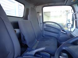 2018 ISUZU NPR 45-155 SILVER