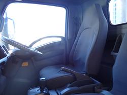 2018 ISUZU NPR 45-155 SILVER