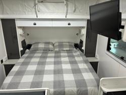 2022 New Age Caravans Rp16er Adventurer