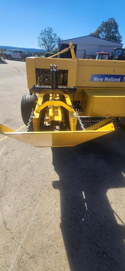 New Holland
Bc5060