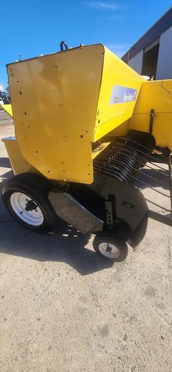 New Holland
Bc5060