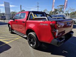 2024 Isuzu
D-MAX X-RIDER