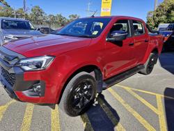2024 Isuzu
D-MAX X-RIDER