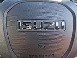 2024 Isuzu
D-MAX X-RIDER