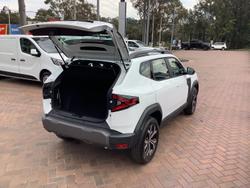 2025 Renault
                Duster Evolution