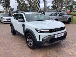 2025 Renault
                Duster Evolution