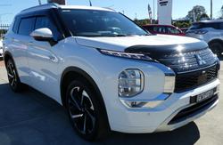 2024 Mitsubishi
Outlander PHEV Exceed