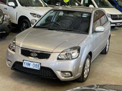 2011 Kia
Rio S