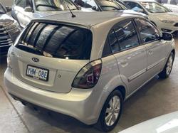2011 Kia
Rio S
