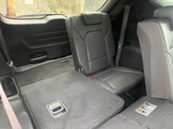 2017 Hyundai
                Santa Fe Highlander