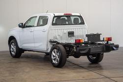 2025 Isuzu
D-MAX LS-M