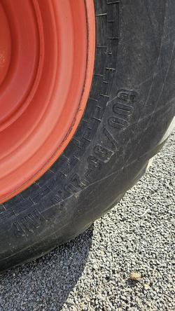 2012 Kubota M9540 Orange