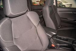 2025 Isuzu
D-MAX SX