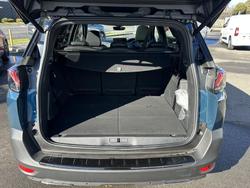 2023 Peugeot 5008 GT Sport