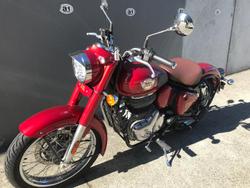 2025 Royal Enfield
Classic 350 Heritage