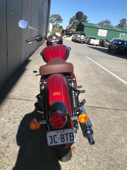 2025 Royal Enfield
Classic 350 Heritage