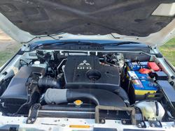 2010 Mitsubishi
Pajero Platinum