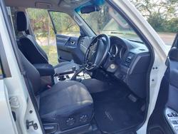 2010 Mitsubishi
Pajero Platinum