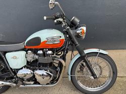 2009 Triumph BONNEVILLE T100 BLUE