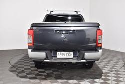2021 Mitsubishi
Triton GLS