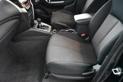 2021 Mitsubishi
Triton GLS