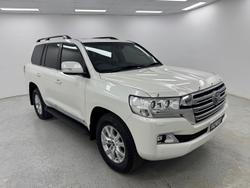 2021 Toyota Landcruiser Sahara VDJ200R 4X4 Dual Range Crystal Pearl