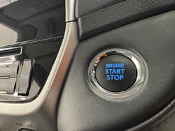 2021 Toyota Landcruiser Sahara VDJ200R 4X4 Dual Range Crystal Pearl